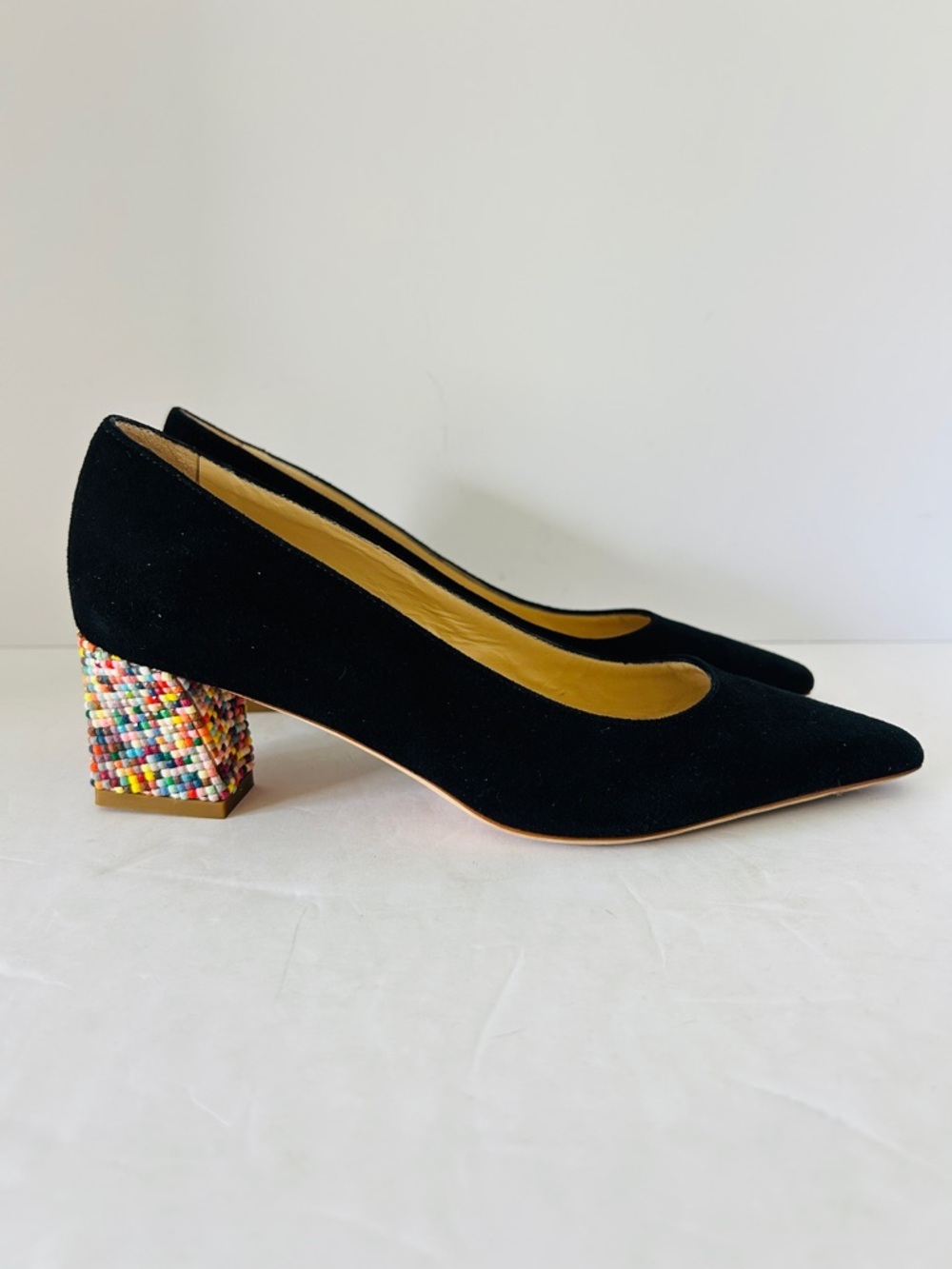 Diane B Milano Black Suede Pumps Beaded Low Heels Pointed Toe EU35 Size US 5 - Picture 2 of 12
